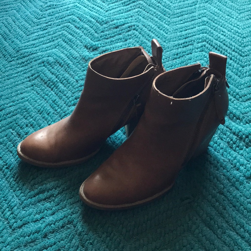 Dolce vita booties